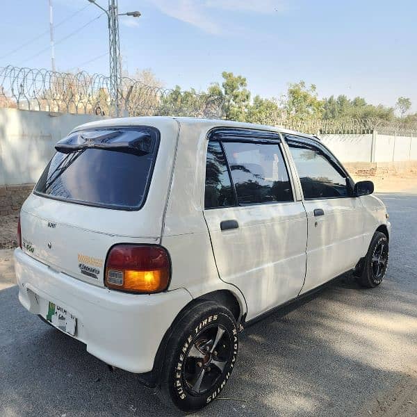 Daihatsu Cuore 2009 5