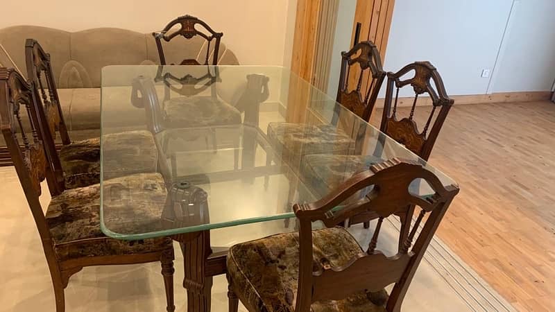 6 Chair dinning table for sale 1