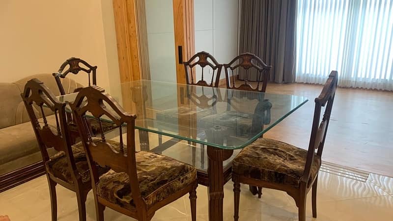 6 Chair dinning table for sale 3