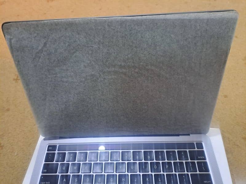 Macbook pro 13 inch Model 2020, 16/512 8