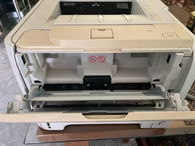 HP LaserJet P2035 2