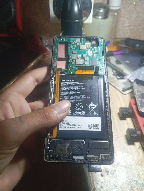 sony Xperia 1 mark 2 ka board dead hy baki all ok 1