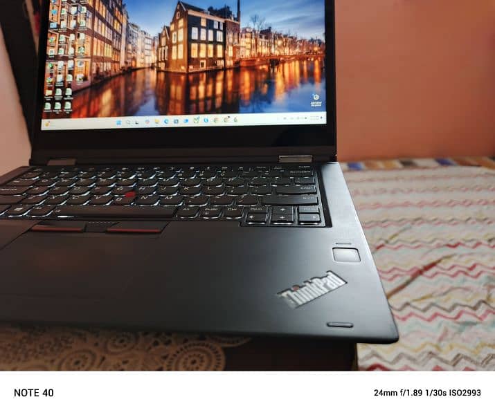 Lenovo X380 Yoga i5 8th Gen 16gb/256gb 2