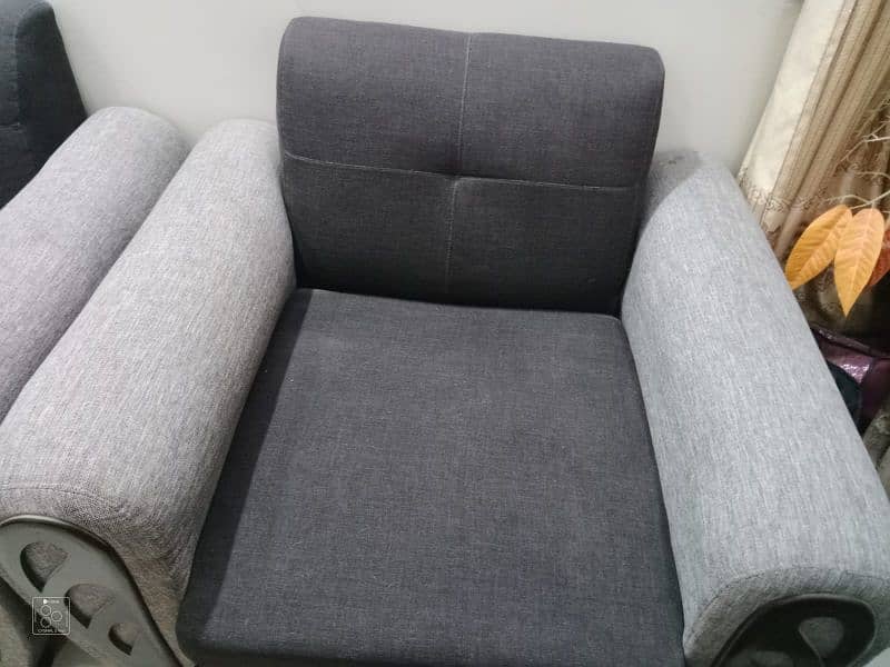 7 seater sofa set available 1