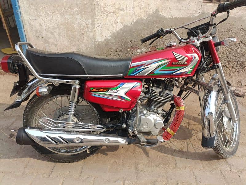 Golden No 1 Honda CG 125 1