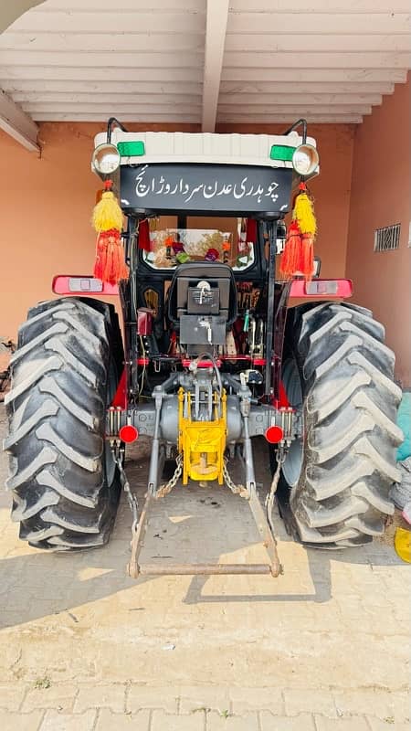 TRACTOR 385 3