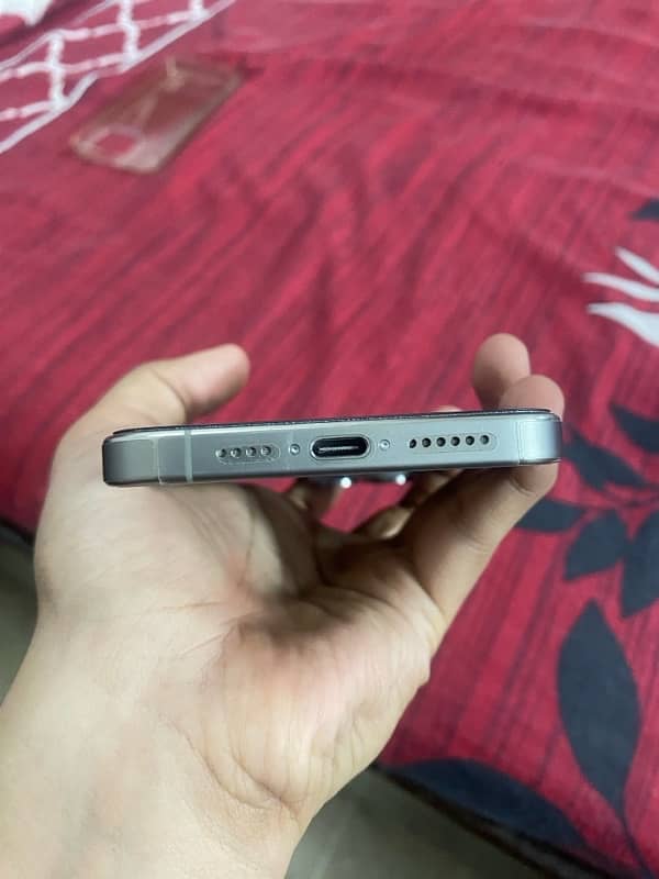 iPhone 15 pro max for selling just like new 1