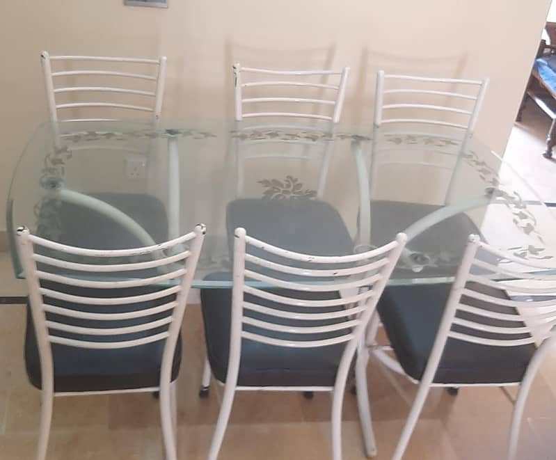 6 Chair dinning table for sale 1