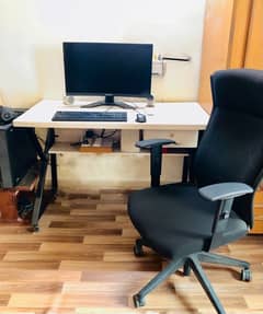 Branded Chair and Table with wheels