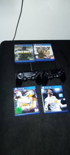 Play Station 4 500gb with 4 games available for sale in Multan