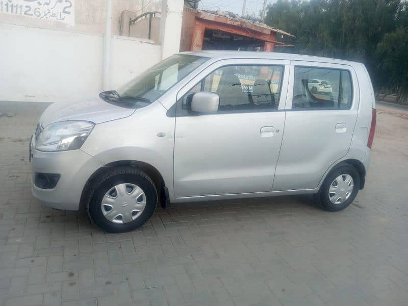 Suzuki Wagon R 2018 1