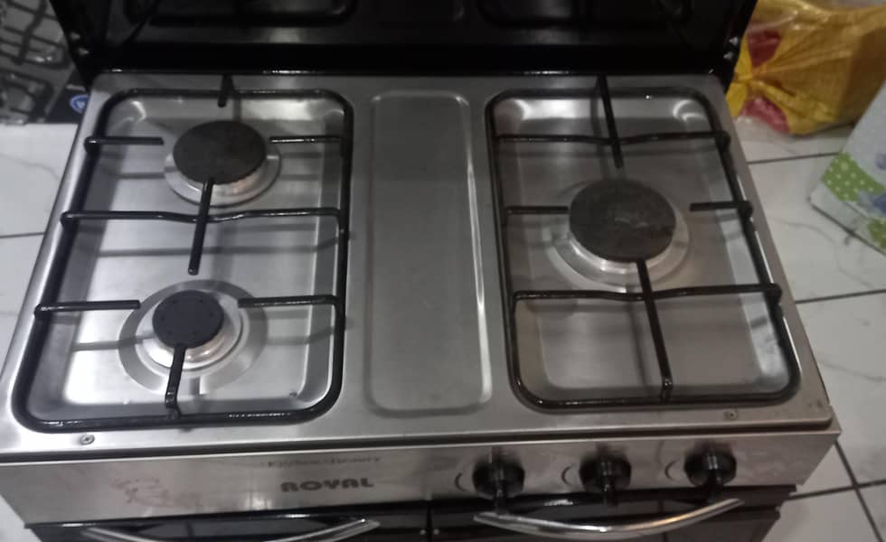 3 burner Simple cooking range brand new 5