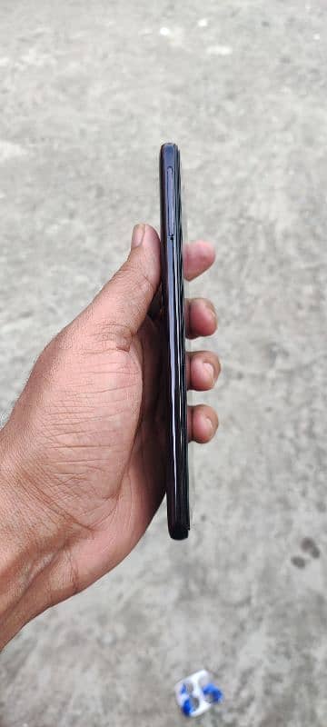 Samsung A31 like brand new 6