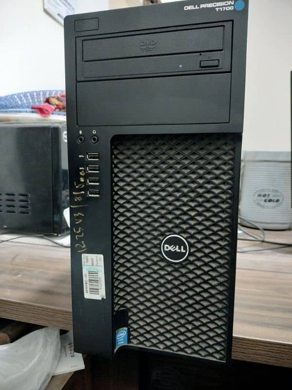 dell pc and hp moniter  8 gb ram 500 gb hard 2