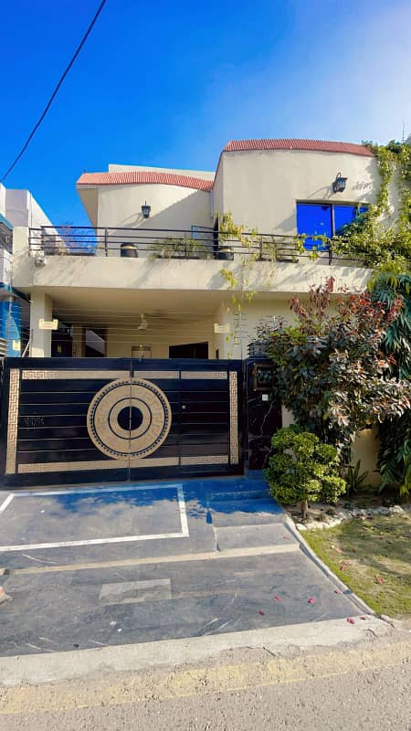 7 Marla 4 Bed Room House For Sale On Very Hot Location Very Good Location In Very Cheap Price 0