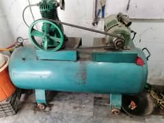 compressor 500 Pound in good working condition