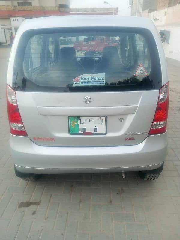 Suzuki Wagon R 2018 3