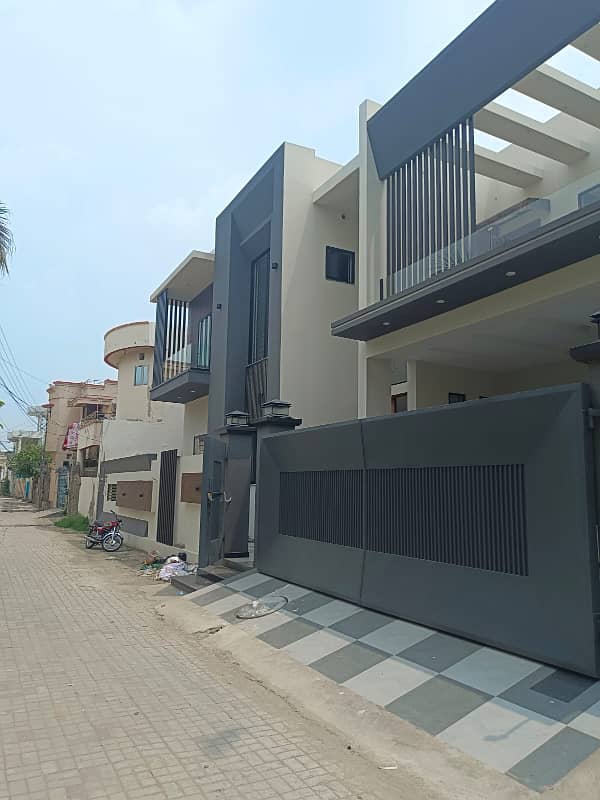 10 Marla House Available For Sale In Shadman Colony, City Gujrat 0