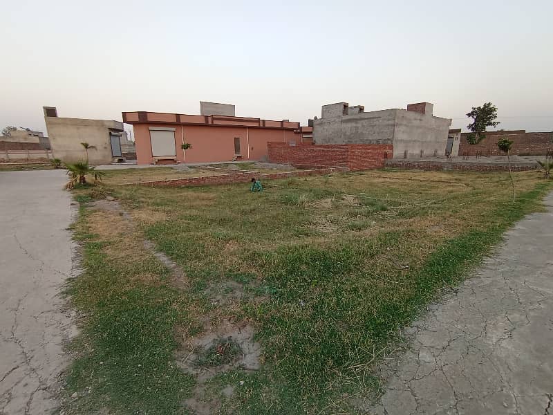 7 Marla Residential Plot Available For Sale Near Main Shadiwal Road, City Gujrat 0