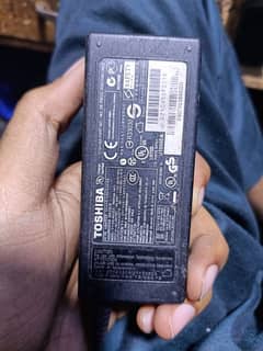 Toshiba original charger