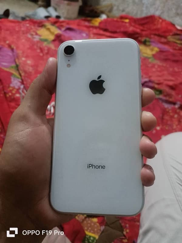 iPhone XR 64 gb 1