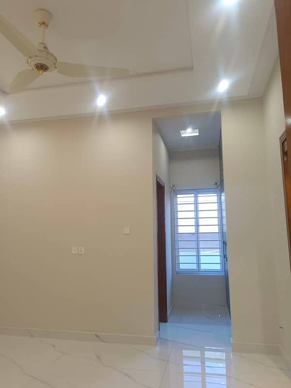 30x60 (7 Marla) Brand New House For Sell In G13 Islamabad 8