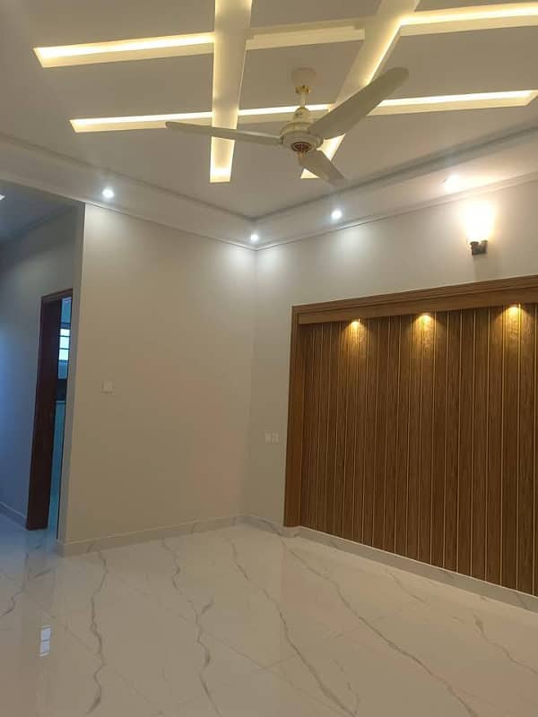 30x60 (7 Marla) Brand New House For Sell In G13 Islamabad 13