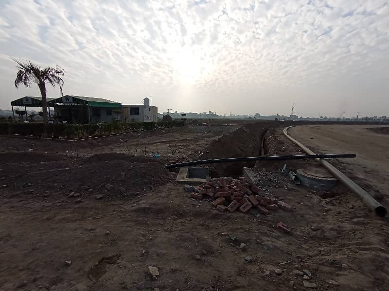 20 Marla Residential plot Available for sale in Chenab Orchard phase 2, City Gujrat 3