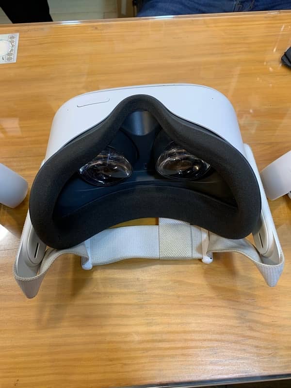 OCULUS  QUEST 2 2