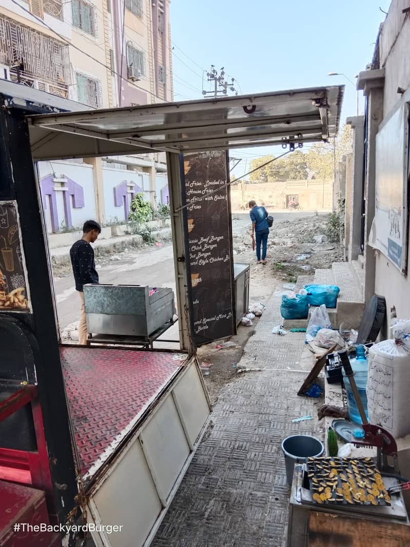 Food cart on wheels 1