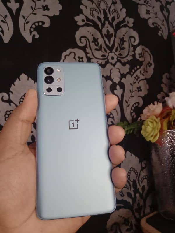 oneplus 9r 8+8/256gb 10/10 all oka dual sim approved 0