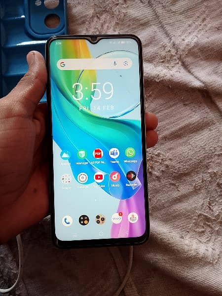 vivo y03 in very new condition with box 2