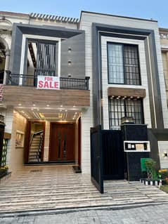 5 Marla House For Sale in Bahria Town Lahore.