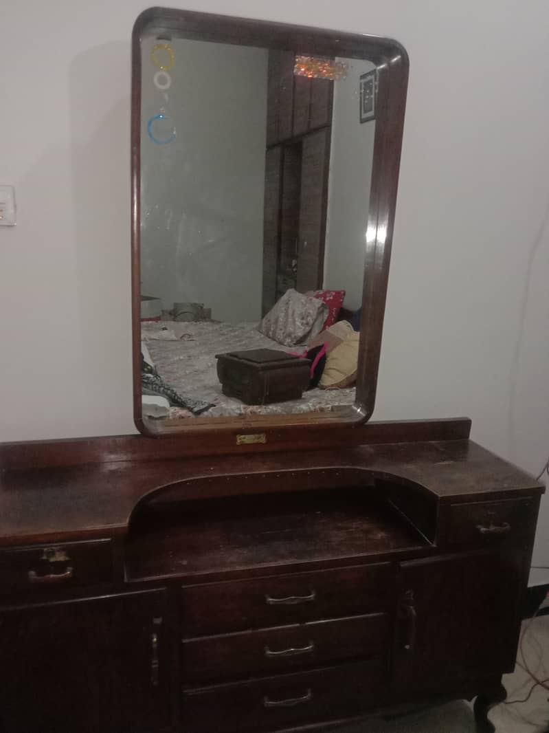 Very strong old wooden Dressing Table with mirror 1