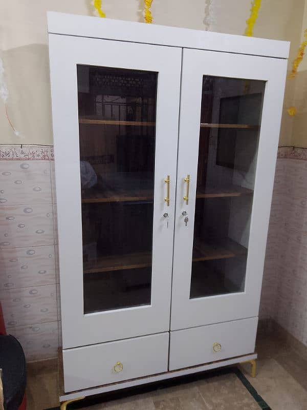 All type of bedroom set available in very good quality 1