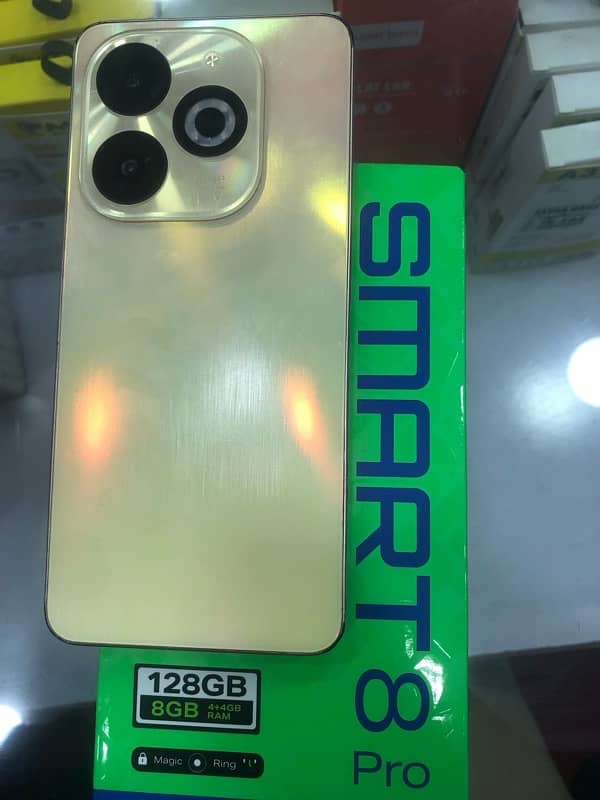 infinix smart 8 pro 4+4/128 2