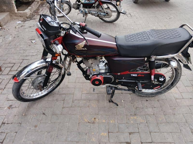 Honda 125 18 model 2