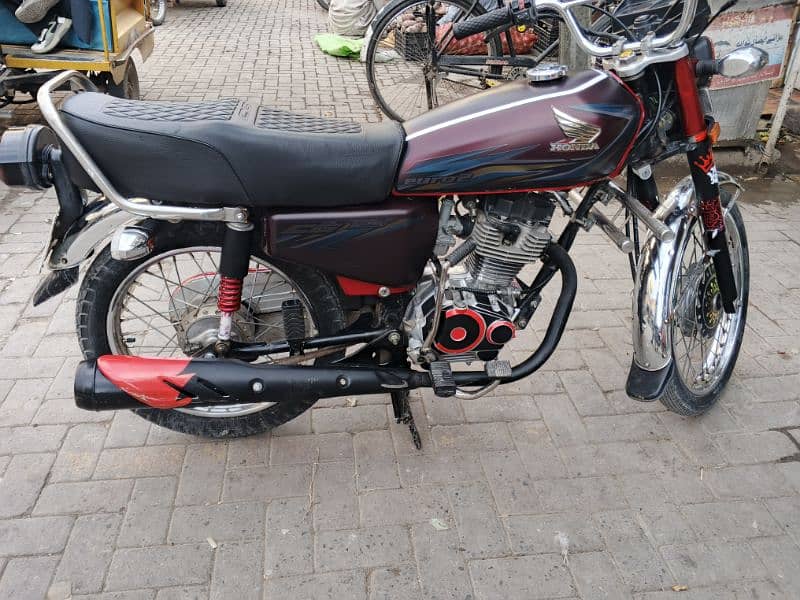 Honda 125 18 model 3