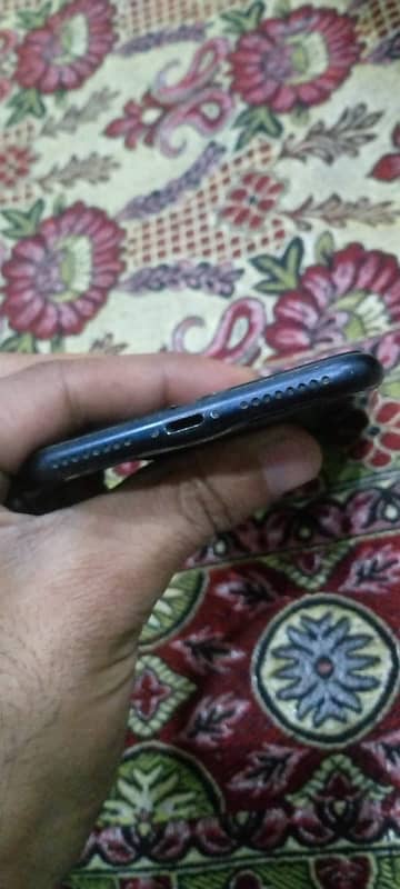 iphone 7plus for sale non pta hai bettery sarvisa pr hai 0