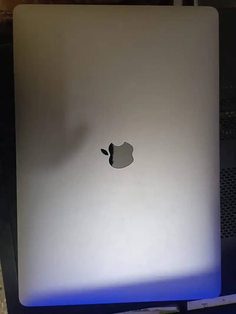 Macbook Pro 2017 15 Inches Read Ad 6