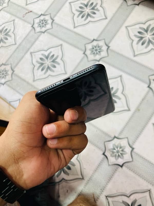 i phone 7 plus 128GB Pta approved good condition 10/9 4