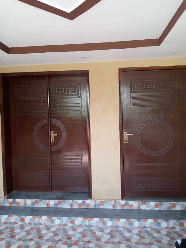 5 Marla Like New House Available For Sale In Bahria Town Lahore. 1