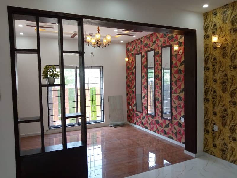 5 Marla Like New House Available For Sale In Bahria Town Lahore. 28