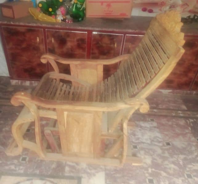 jhulane wali Chair brand new abhi polihs nho karwai abhi chnyoti4 sele 3