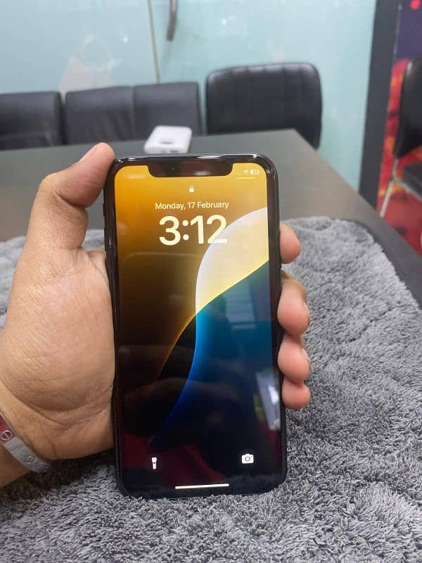 IPHONE XR 64GB PTA APPROVED 0