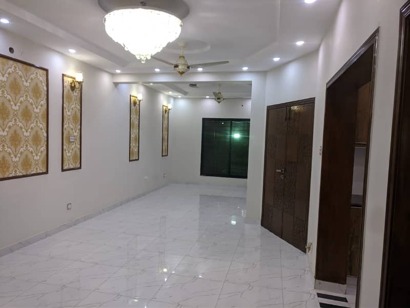 8 Marla Like Brand New Luxury House Available For Sale In Bahria Town Lahore. 31