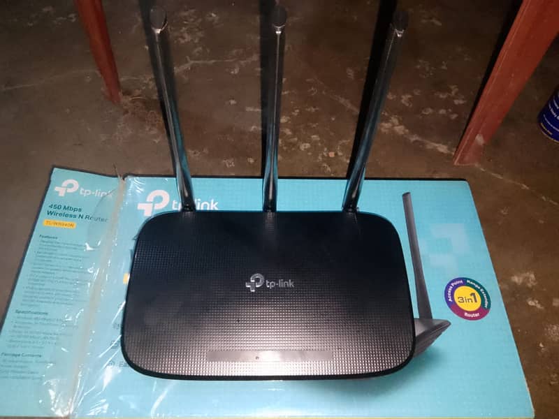 TP-Link 450mbps Wireless Router 1