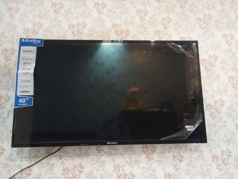 ecostar 40 inch LCD smart TV 1