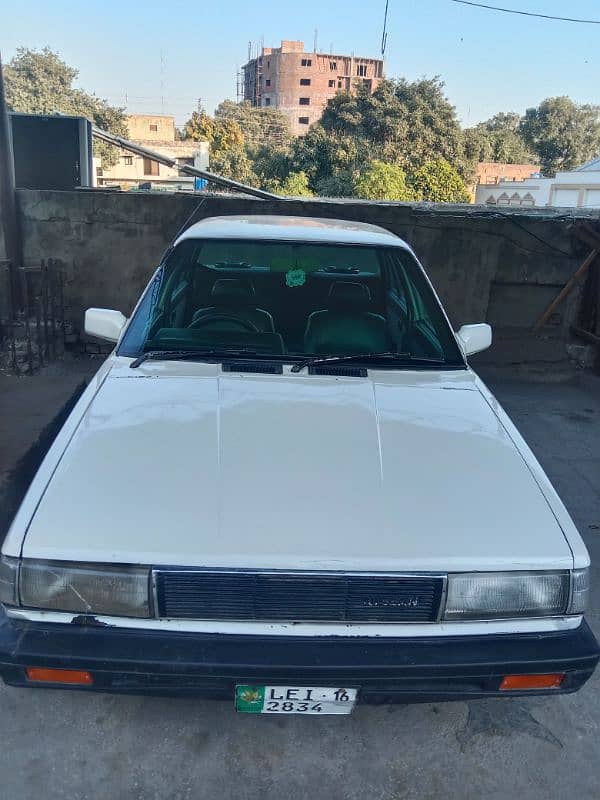 Nissan Sunny 1987 3