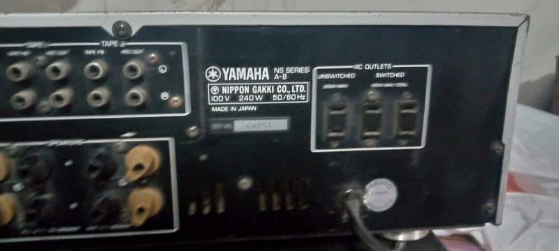 Amplifier YAMAHA Stereo A-8 4